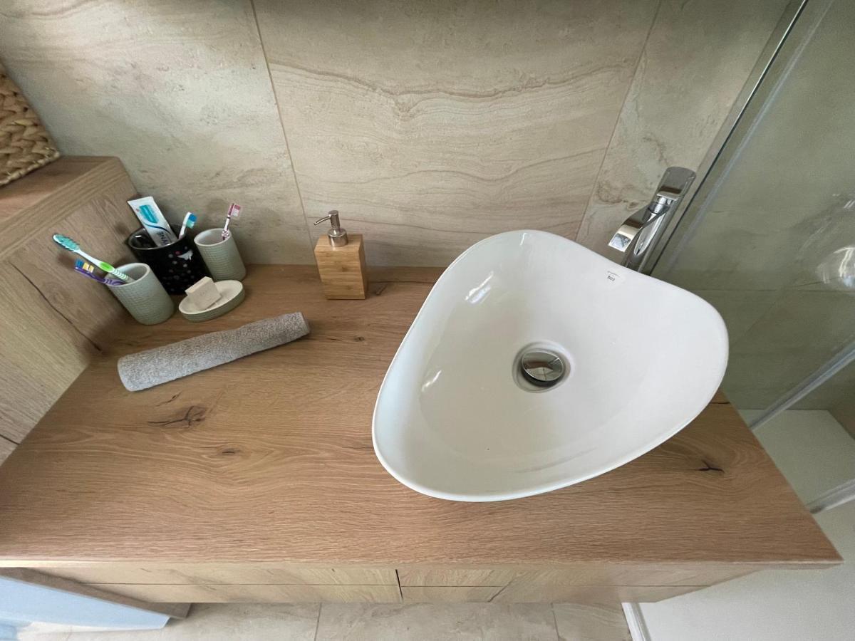 Fenyves Beach Apartman Delux Balatonfenyves Zewnętrze zdjęcie