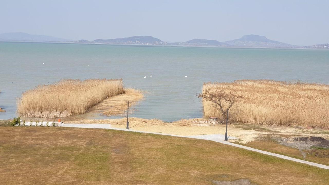 Fenyves Beach Apartman Delux Balatonfenyves Zewnętrze zdjęcie